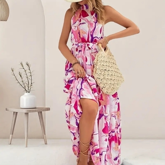 Geometric Pattern Belted Peplum Maxi Dress - Picture 3 of 11